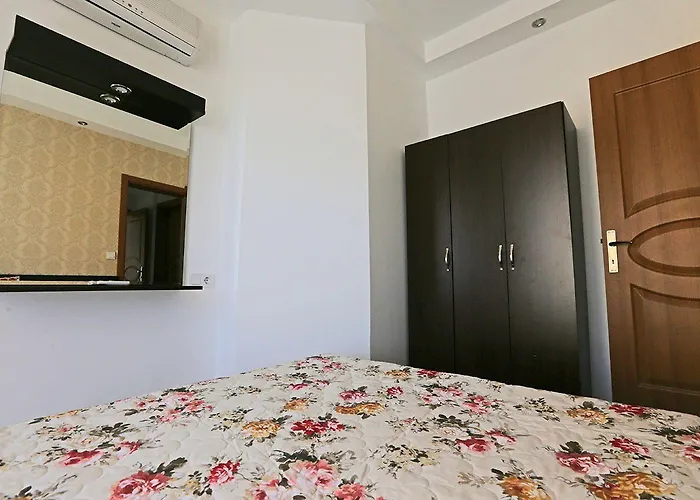 מלון דירות Sunset 4*